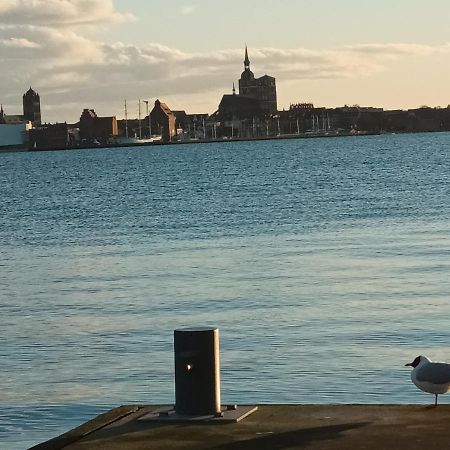 Ferienwohnung Meerblick Og Altefähr Екстериор снимка